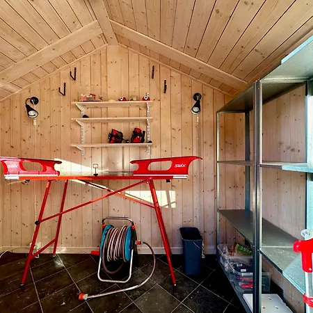 Modern Sports On With Sauna And Waxing Feriehus